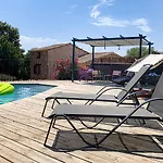 Alojamento de Acomodação e Pequeno-almoço Arghjola 4*