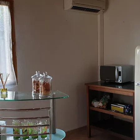 Bed and Breakfast Arghjola 3*