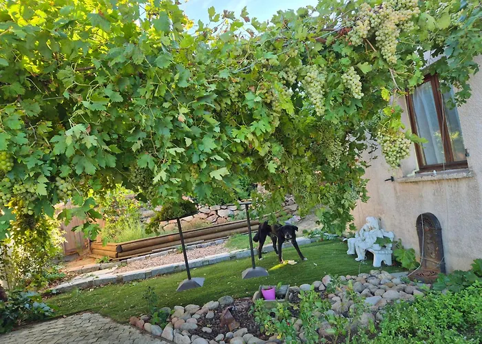 Arghjola Couette-café